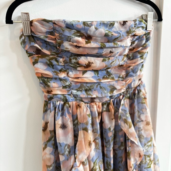 Fashion Nova Sophia Chiffon Pastel Floral Strapless Maxi Dress Blue Size Small - Picture 4 of 13